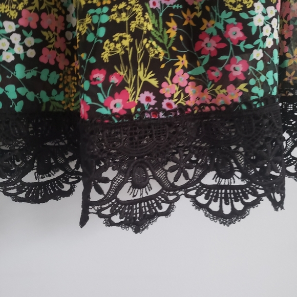 NY & Co Neck Tie Dress w/Lace Trim - Picture 6 of 7